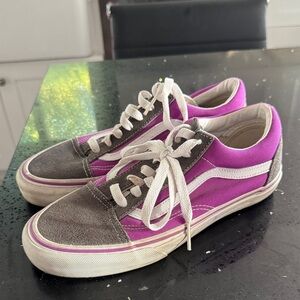 Neon purple and grey old skool